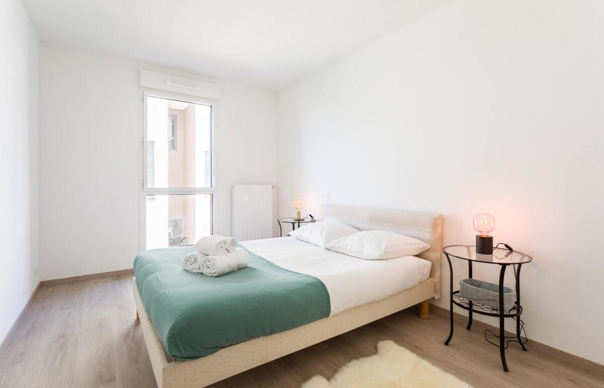 Le Rio, Appartement Avec Terrasse & Parking Rennes Exterior foto