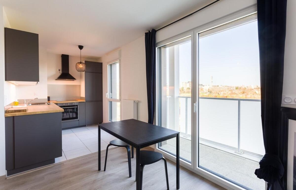 Le Rio, Appartement Avec Terrasse & Parking Rennes Exterior foto